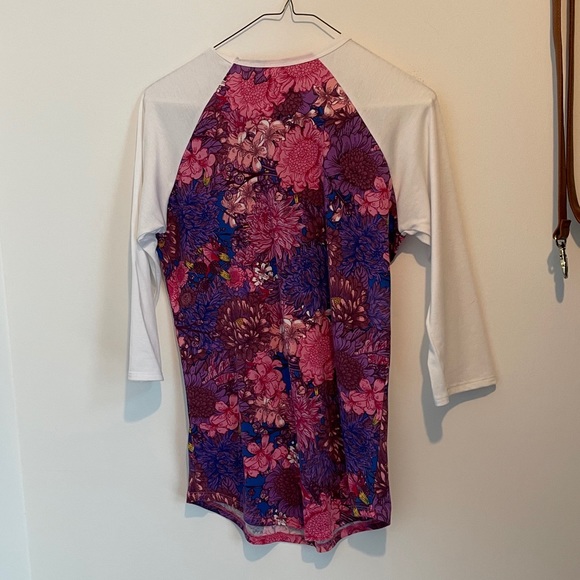 LuLaRoe Randy Raglan Top XS - Picture 2 of 4